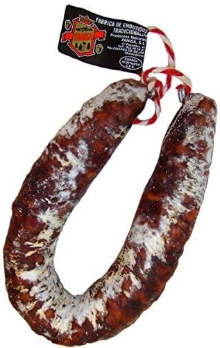 Lote Regalo. 1 Cuña Queso Curado , 1 Chorizo Salamanca, 1 Fuet Can Duran, 1 Paq. Jamón Ibérico,  Vino Cune  y Picos de Pan.